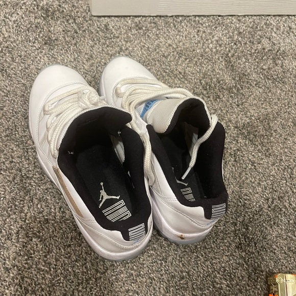 Legend blue Jordan 11s - Picture 2 of 3